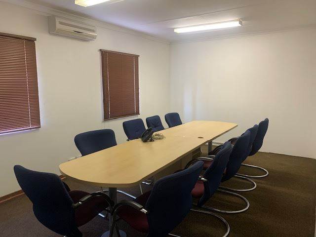 144  m² Commercial space in Rustenburg Central photo number 2