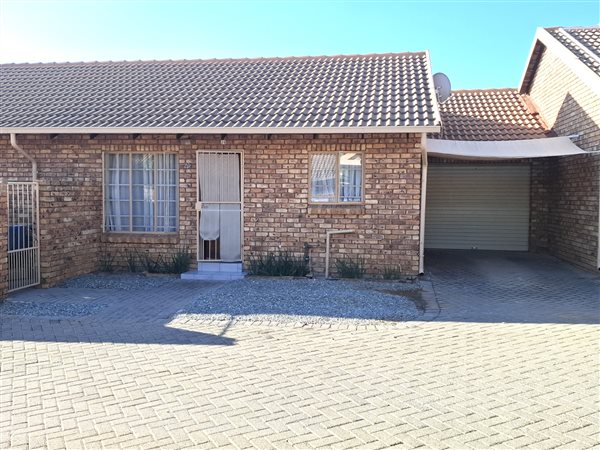3 Bedroom Simplex 3 Bedroom Simplex