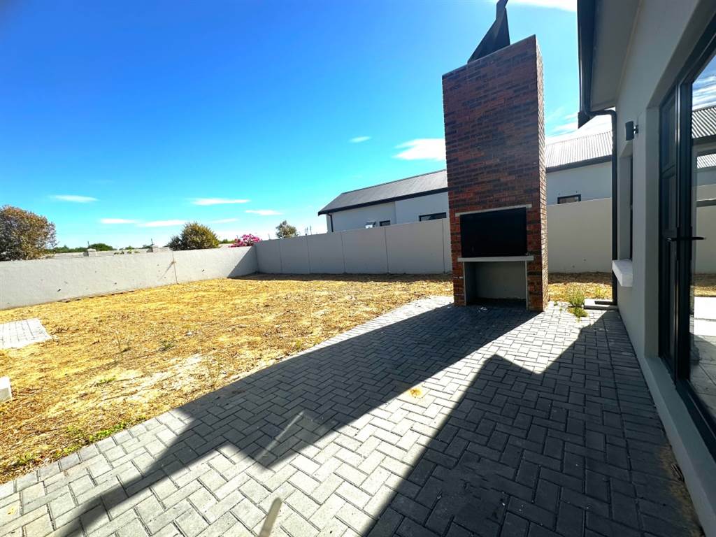 3 Bed House in Paarl photo number 16