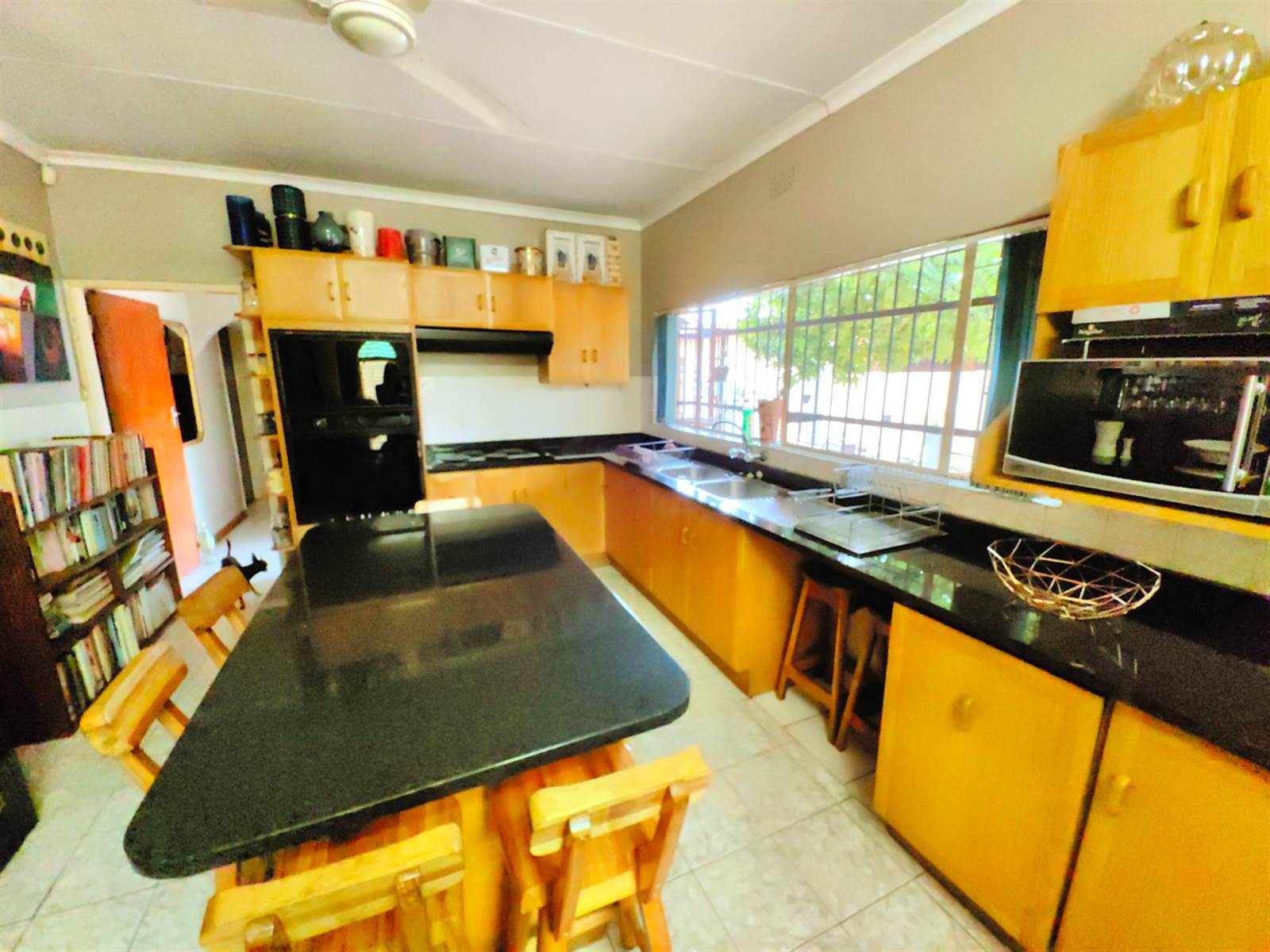 3 Bed House in Parktown Estate photo number 8