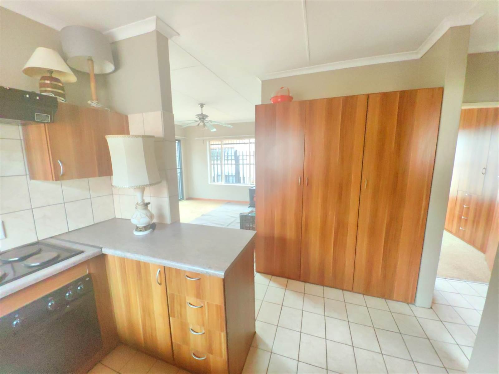 3 Bed House in Parktown Estate photo number 27