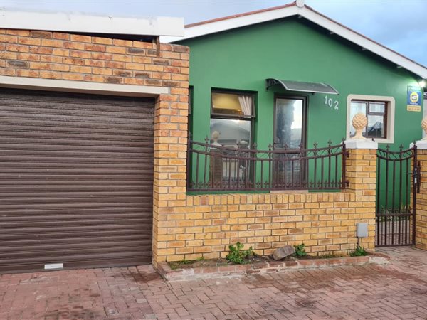 3 Bedroom House 3 Bedroom House