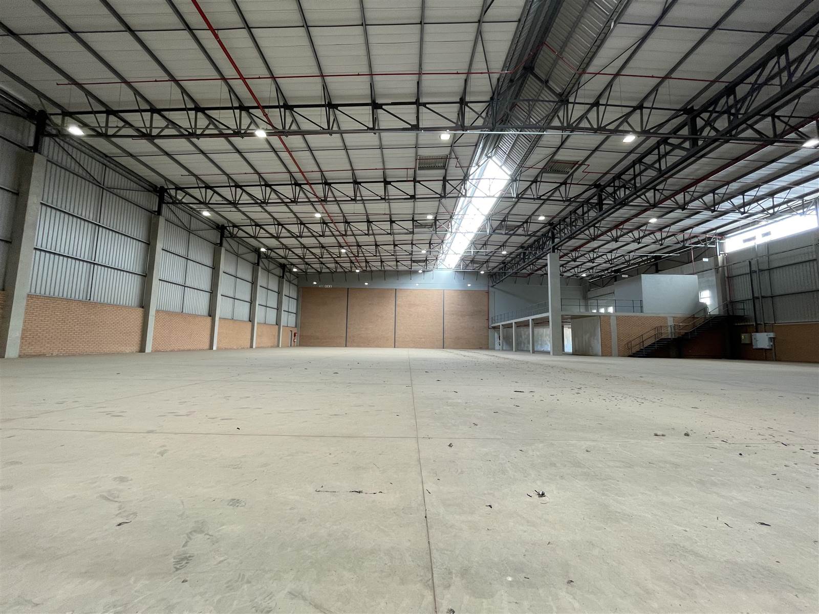 2143  m² Industrial space in Gosforth Park photo number 6