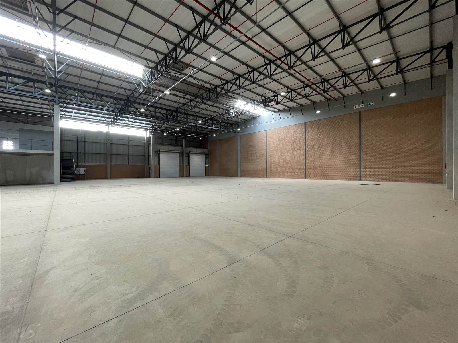 2143  m² Industrial space in Gosforth Park photo number 12