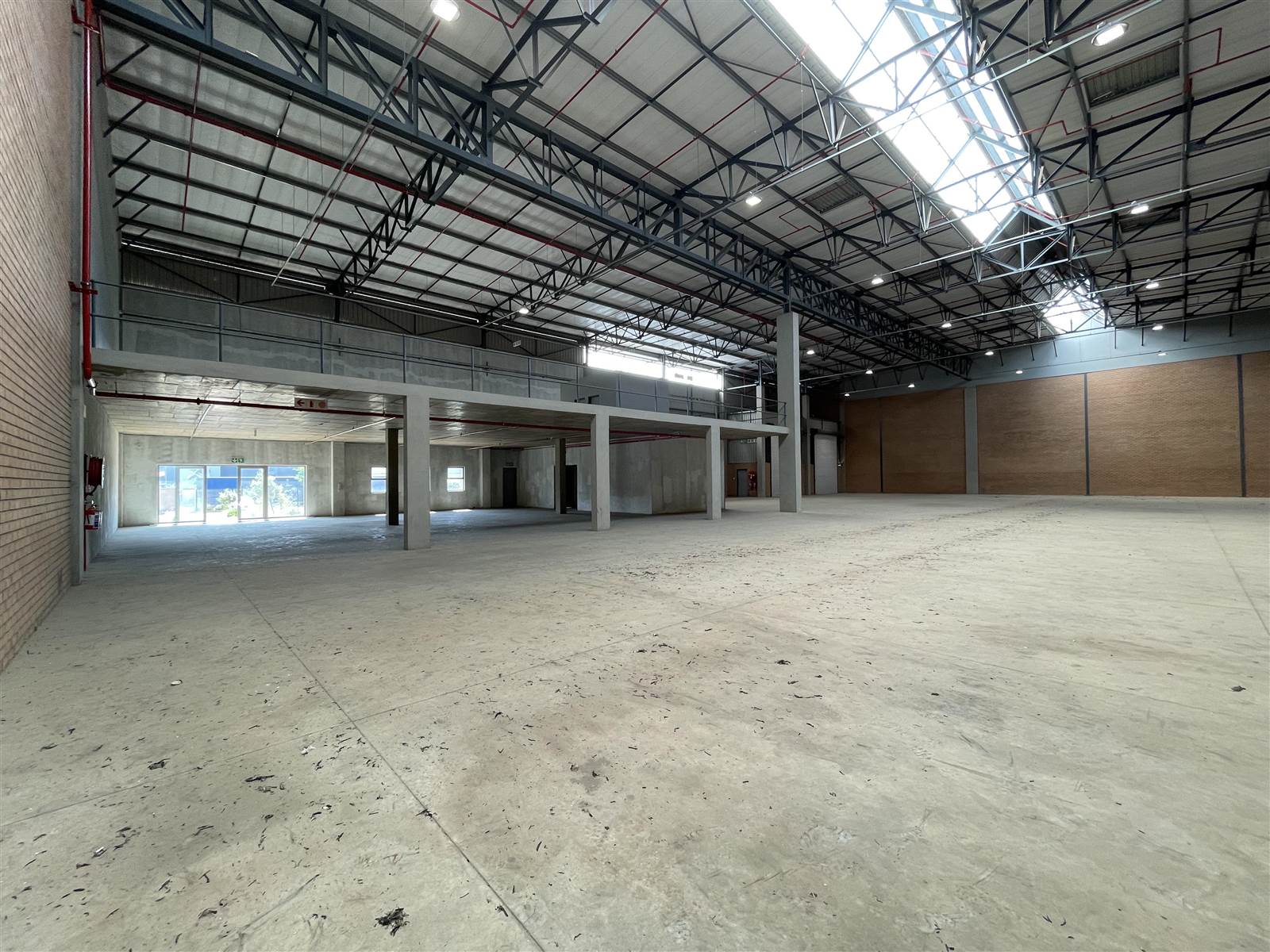 2143  m² Industrial space in Gosforth Park photo number 10