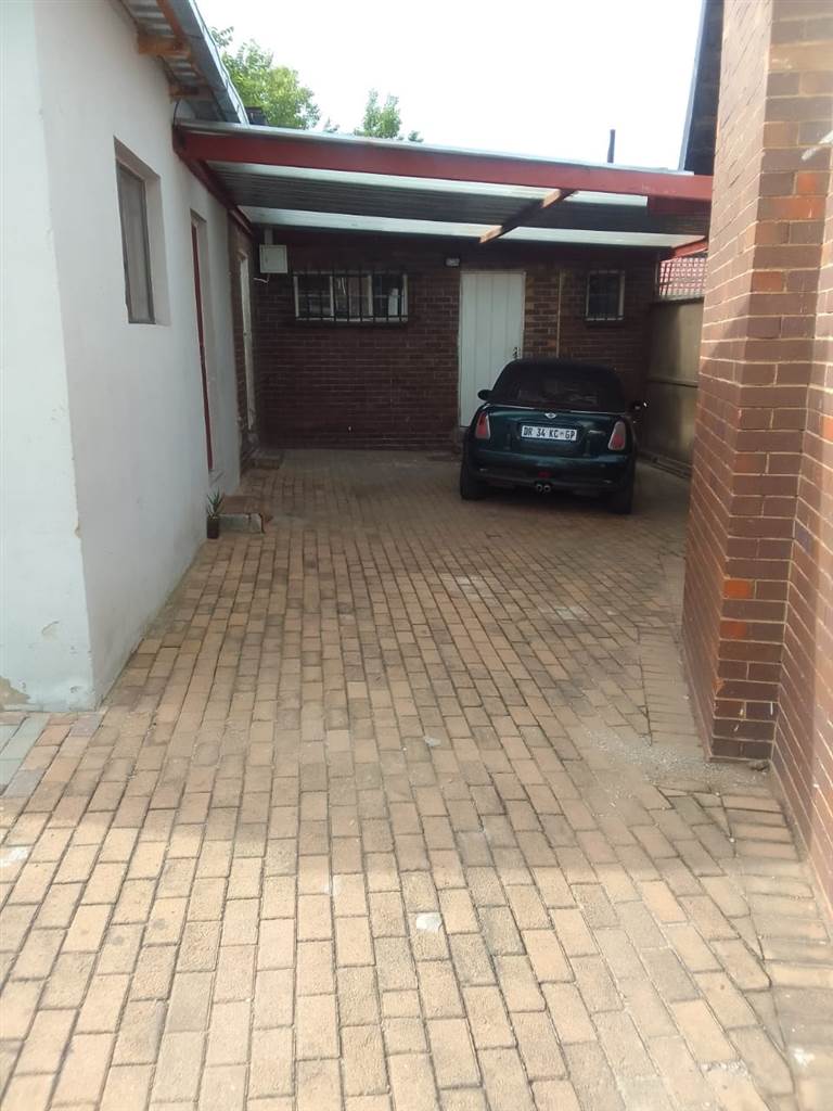 Commercial space in Kempton Park Central photo number 4