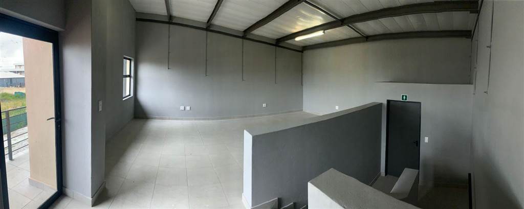 107  m² Industrial space in Clayville photo number 10