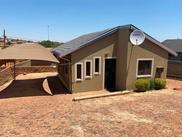 2 Bedroom House 2 Bedroom House