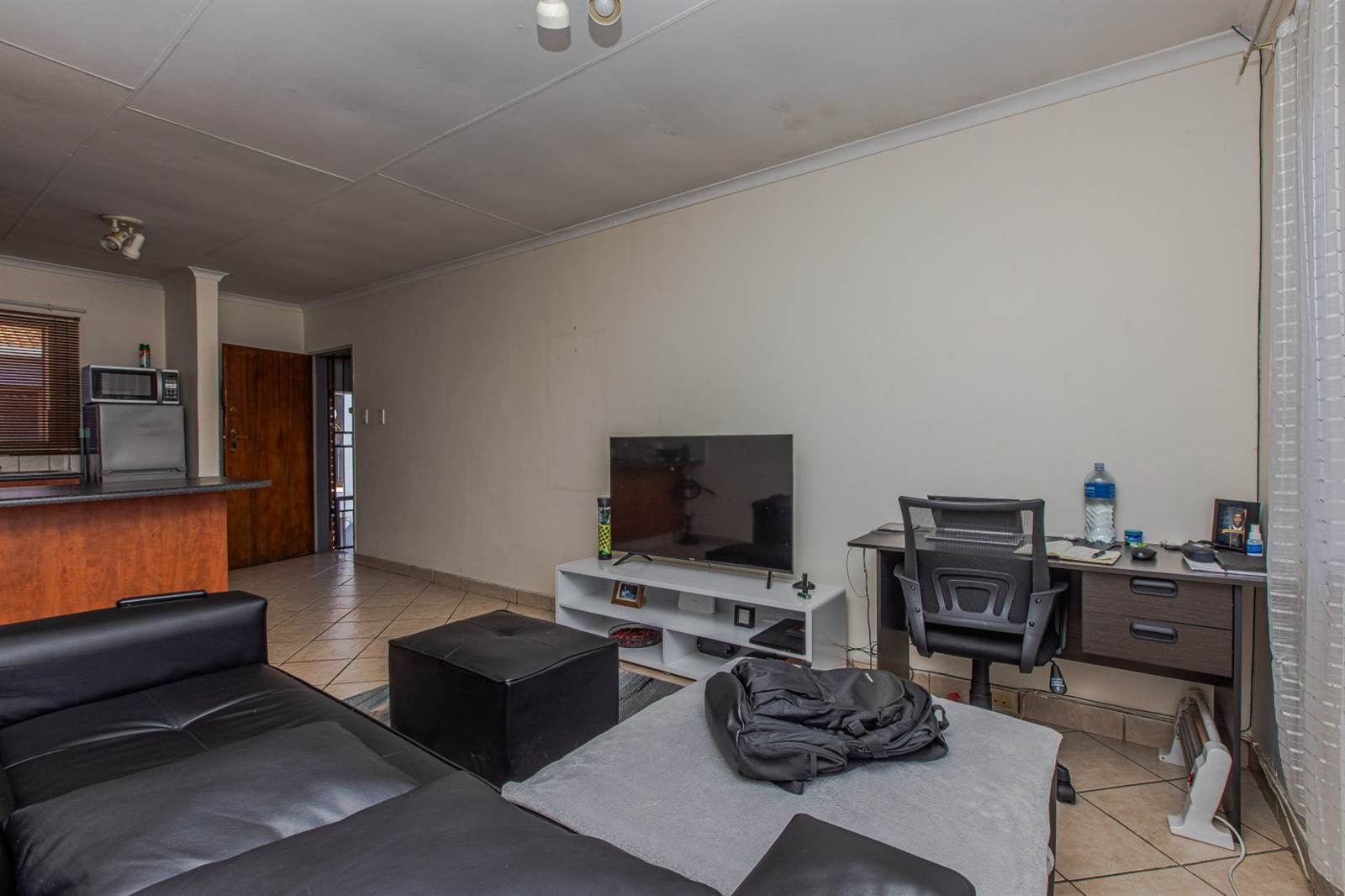 1 Bed Apartment in Vorna Valley photo number 3