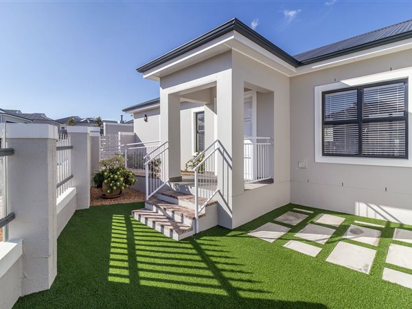 3 Bedroom House 3 Bedroom House