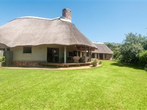 4 Bed House in Phezulu