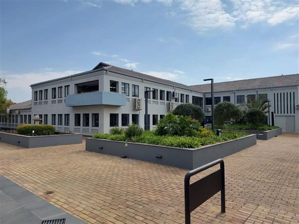 51  m² Commercial space in Bryanston