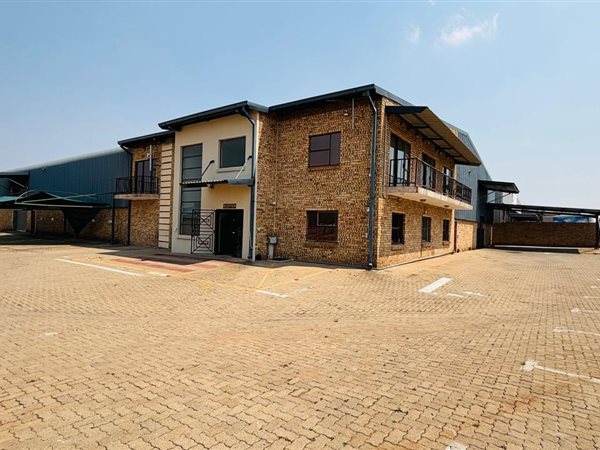 1 511  m² Industrial space