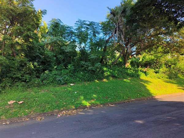 1241 m² Land available in St Michaels on Sea