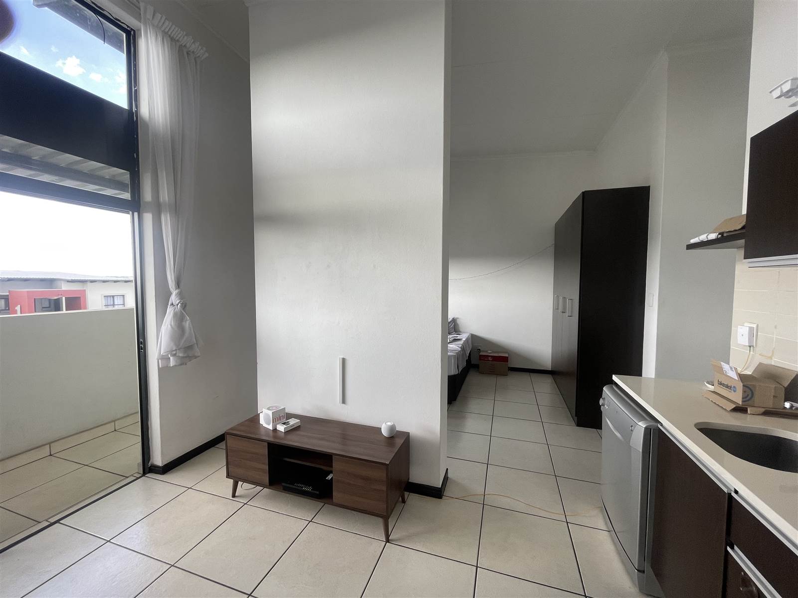 1 Bed Apartment in Helderfontein Estate photo number 1