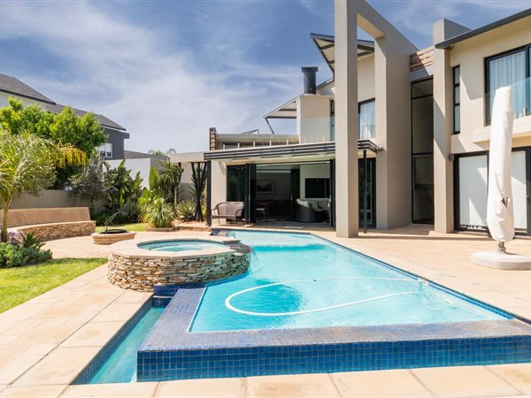 4 Bedroom House 4 Bedroom House