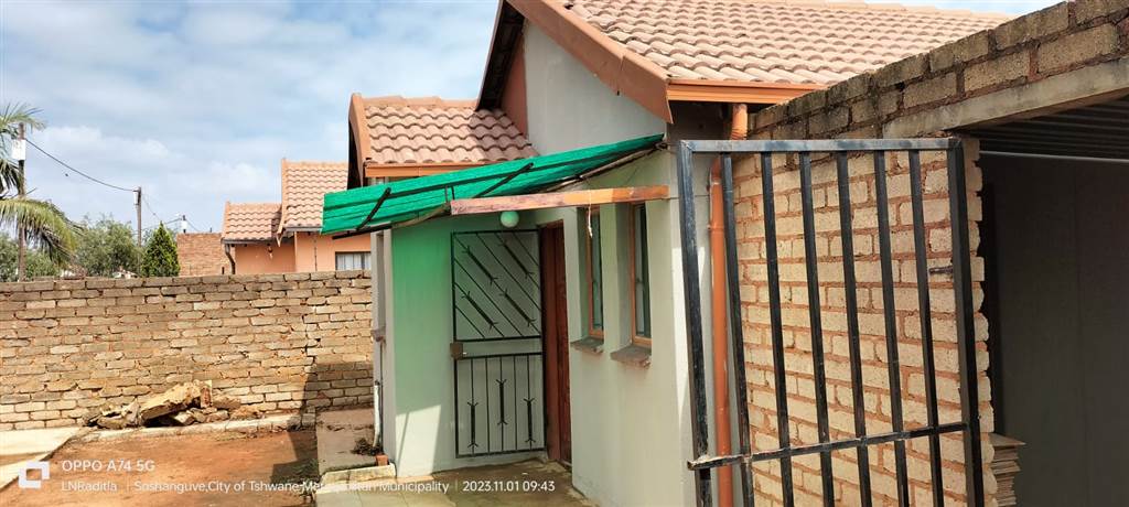 2 Bed House in Soshanguve B photo number 17