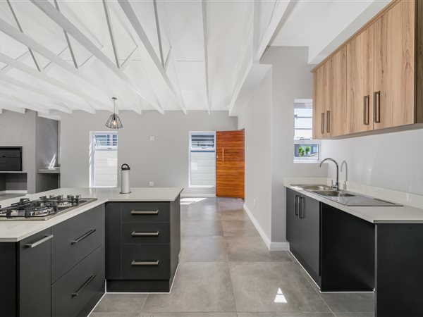 3 Bedroom House 3 Bedroom House