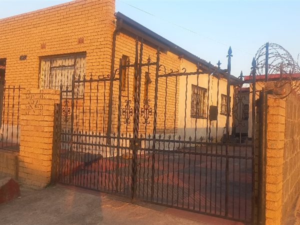 2 Bedroom House 2 Bedroom House