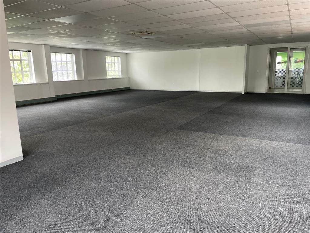 199  m² Office Space in Bryanston East photo number 4