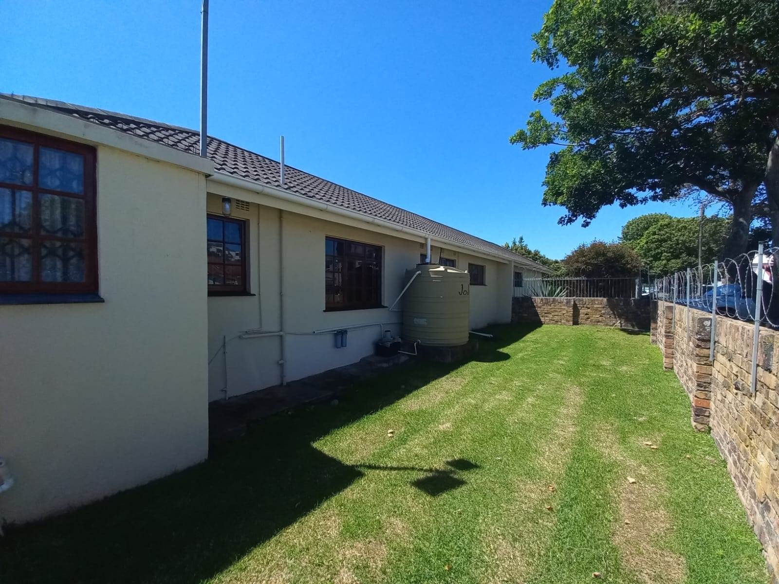 2 Bed House in Port Alfred photo number 4