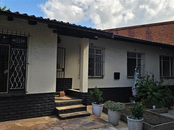 160  m² Office Space in Edenvale