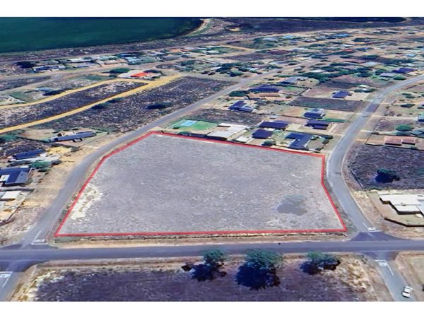 8175 m² Land available in Fisherhaven