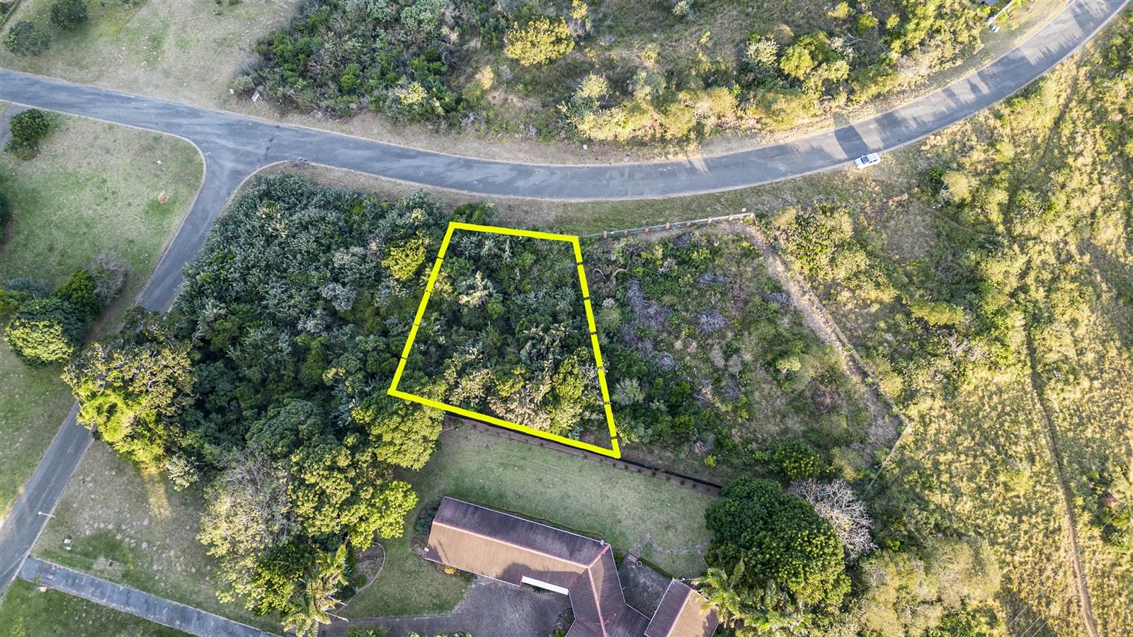 828 m² Land available in Cintsa photo number 1