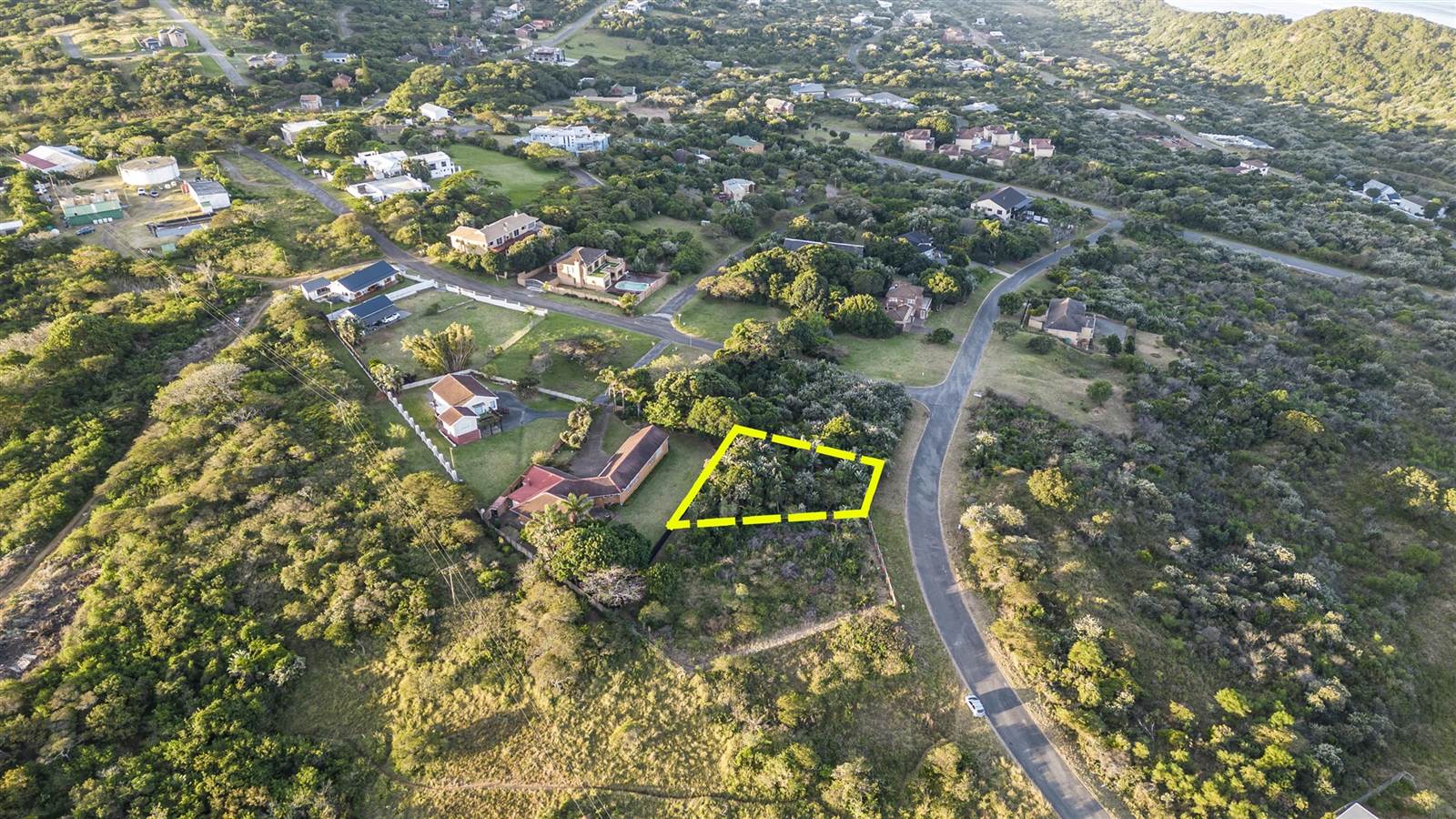 828 m² Land available in Cintsa photo number 8