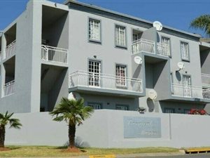 2 Bed Townhouse in Brakpan North