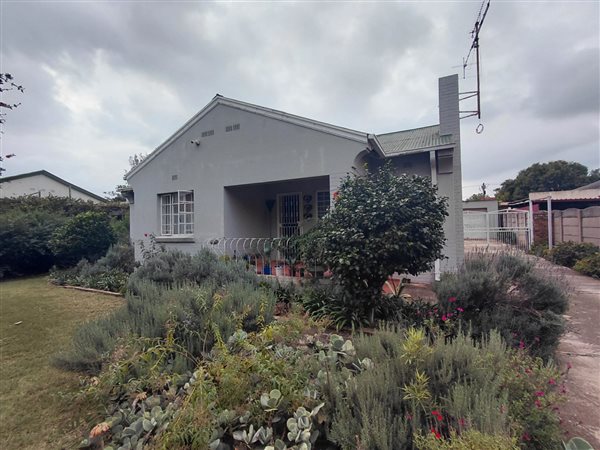 3 Bedroom House 3 Bedroom House