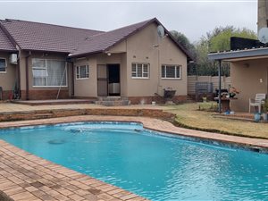 4 Bed House in Alan Manor