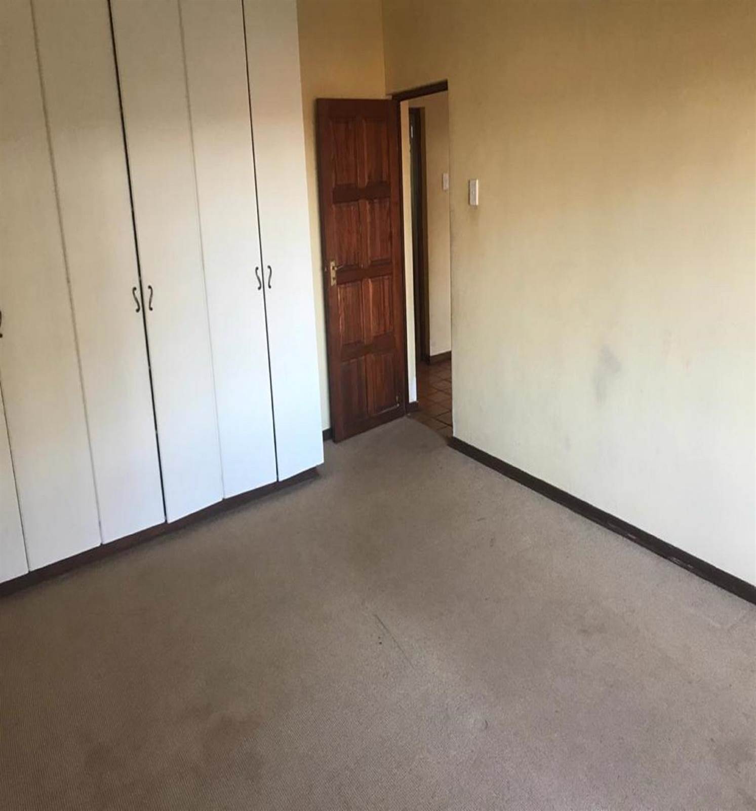 2 Bed Apartment in Dullstroom photo number 13