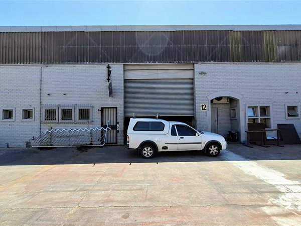 262  m² Industrial space