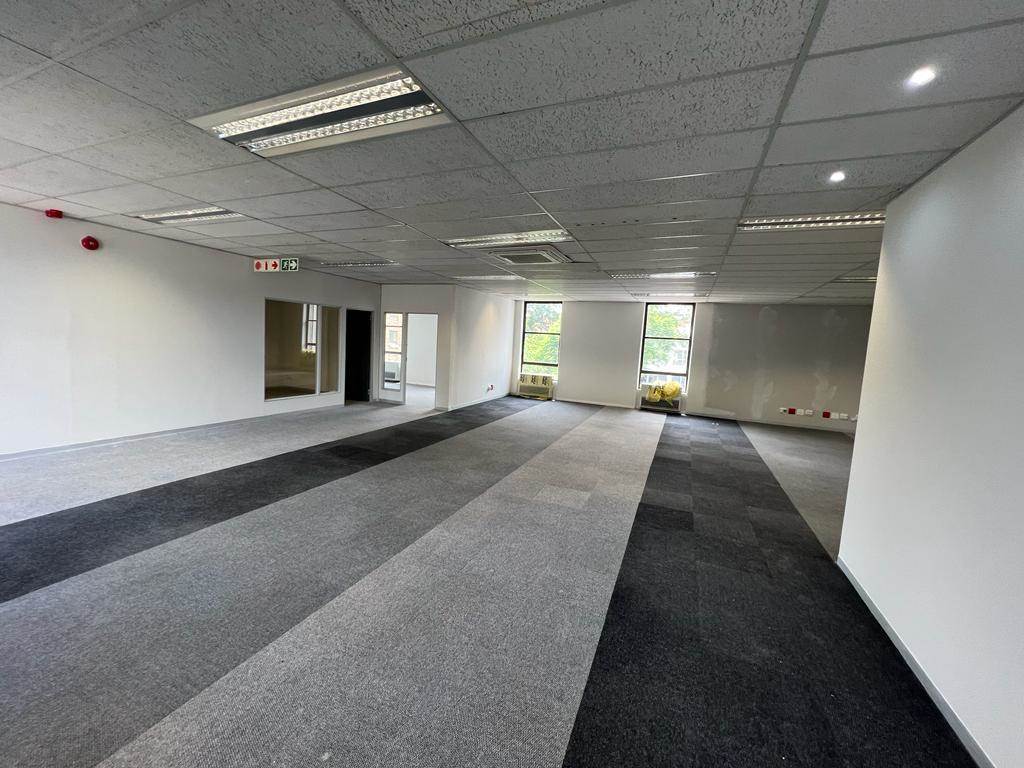 2000  m² Commercial space in Rosebank photo number 20