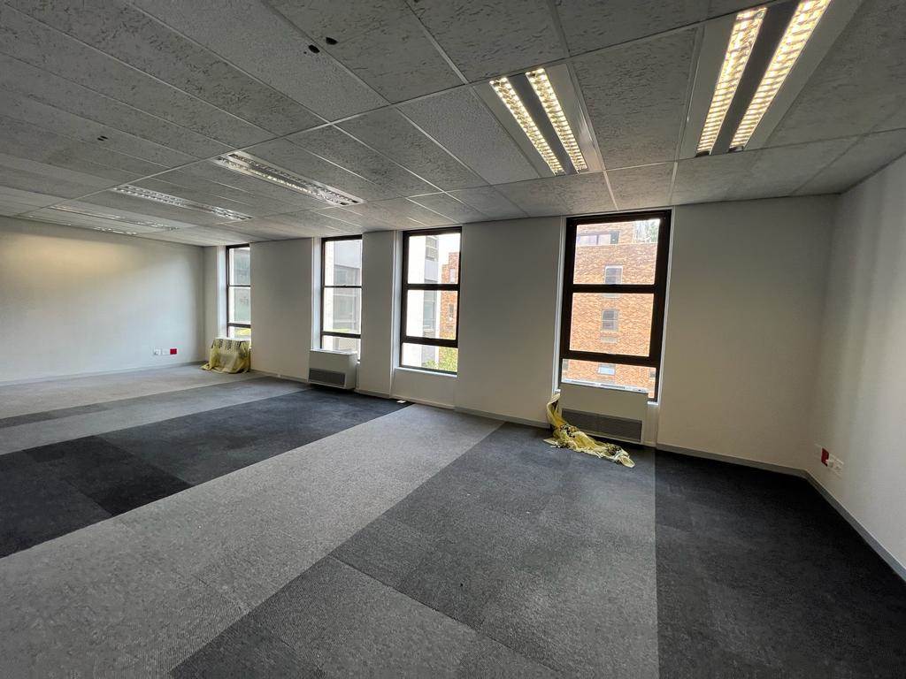 2000  m² Commercial space in Rosebank photo number 19