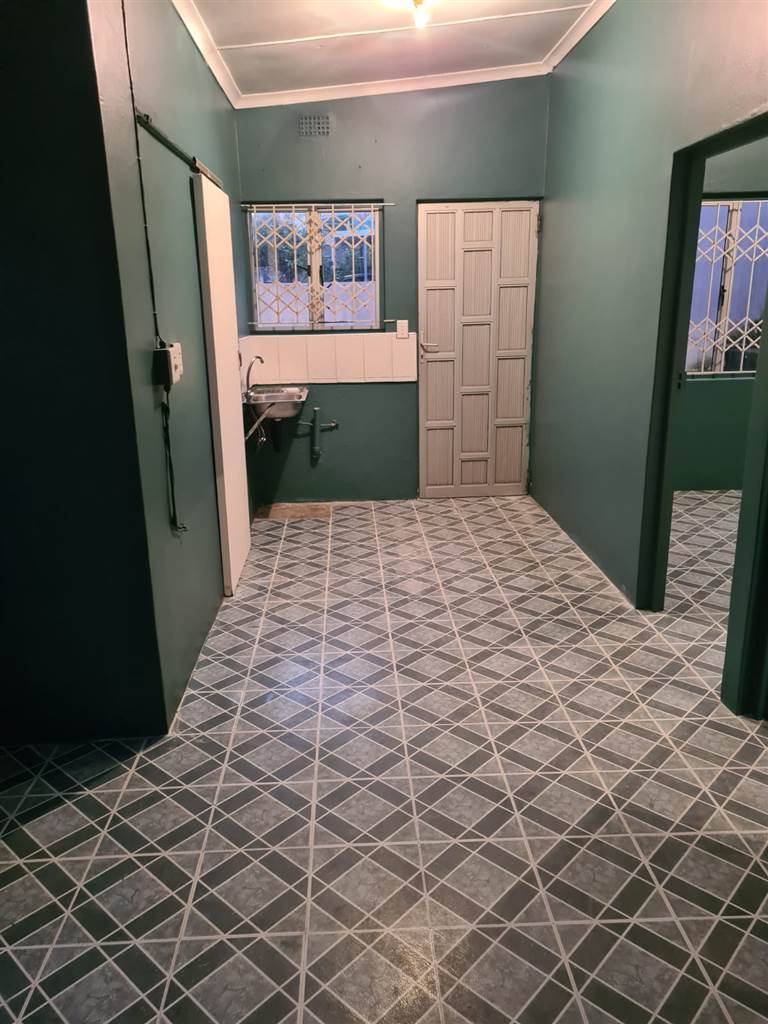 2 Bed House to rent in Montford RR3858438 Private Property