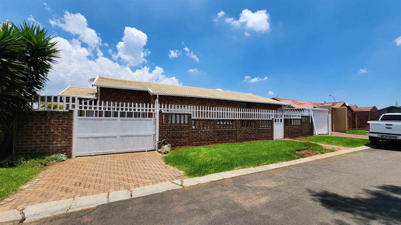 5 Bed House in Actonville photo number 1