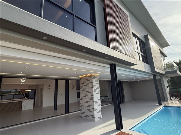 4 Bedroom House 4 Bedroom House