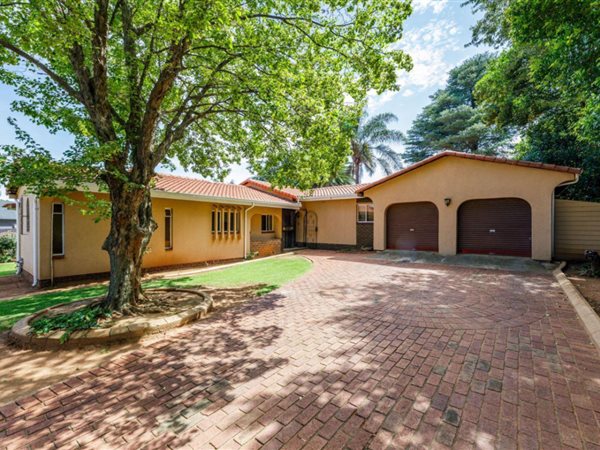 3 Bedroom House 3 Bedroom House