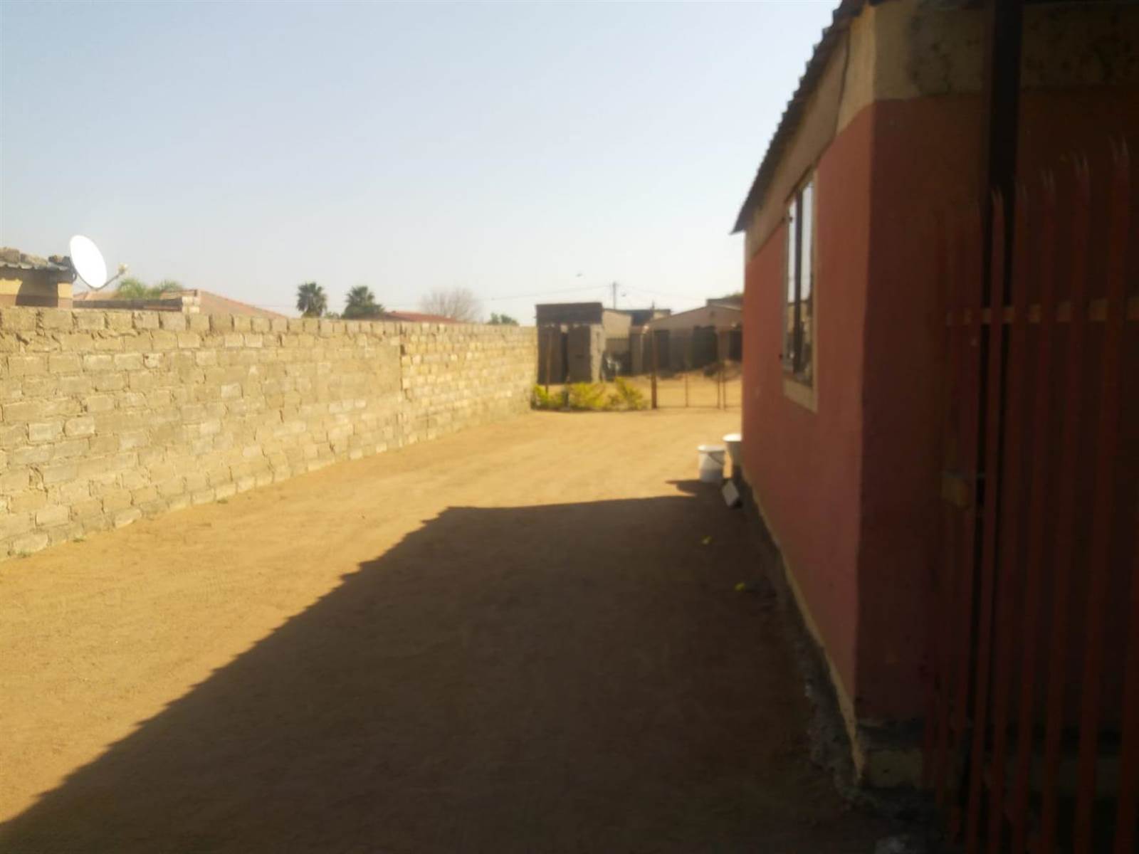 2 Bed House in Temba photo number 5