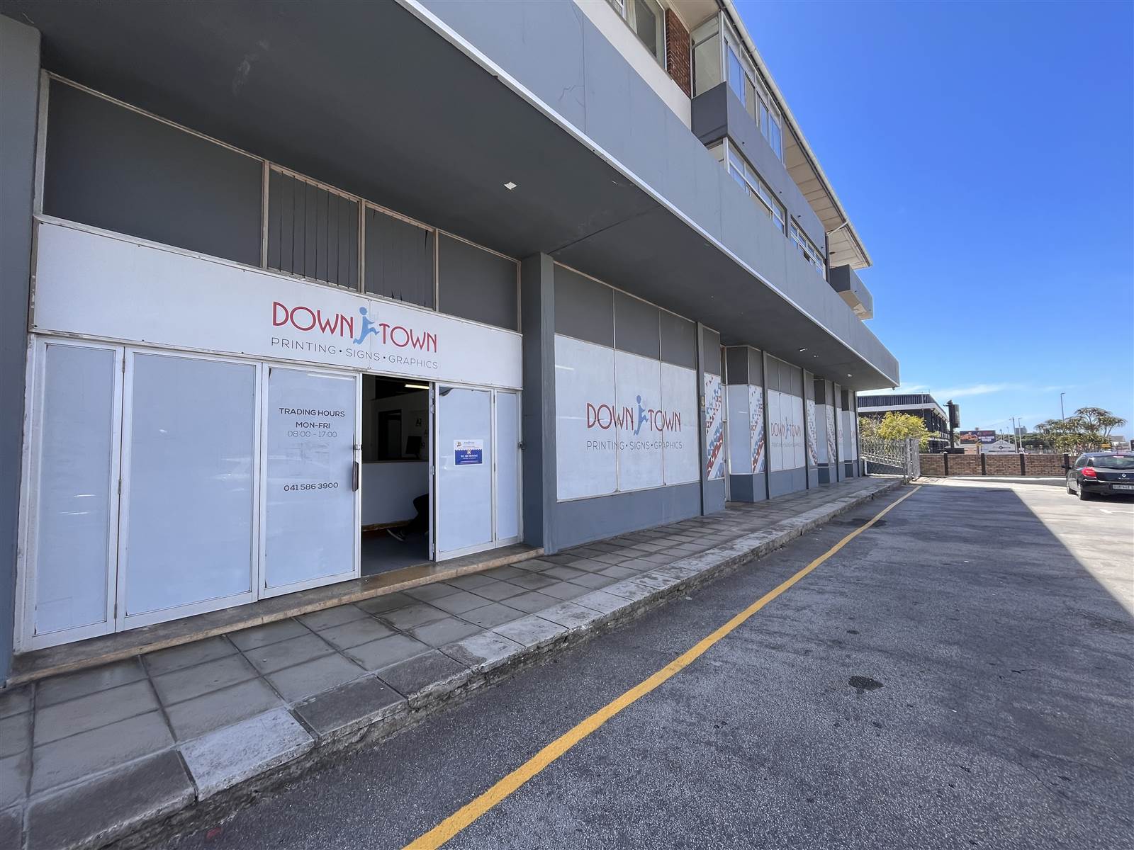 350  m² Commercial space in Walmer photo number 1