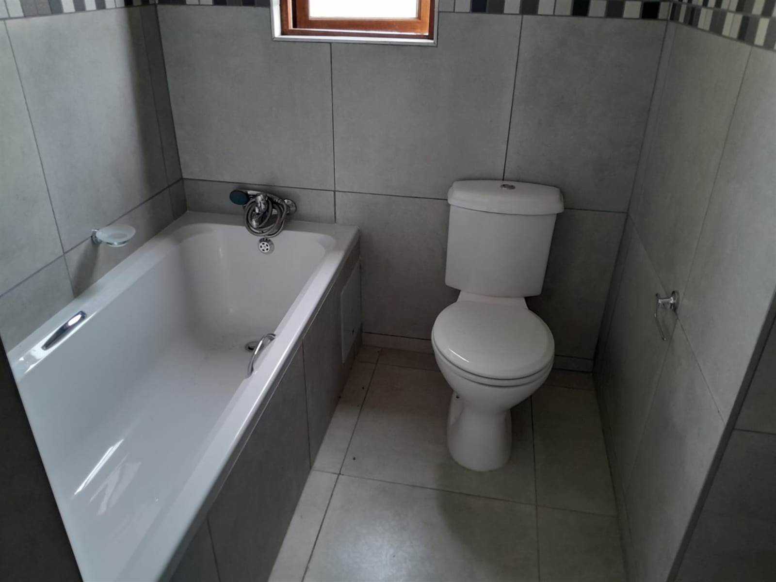 2 Bed Townhouse in Secunda photo number 22