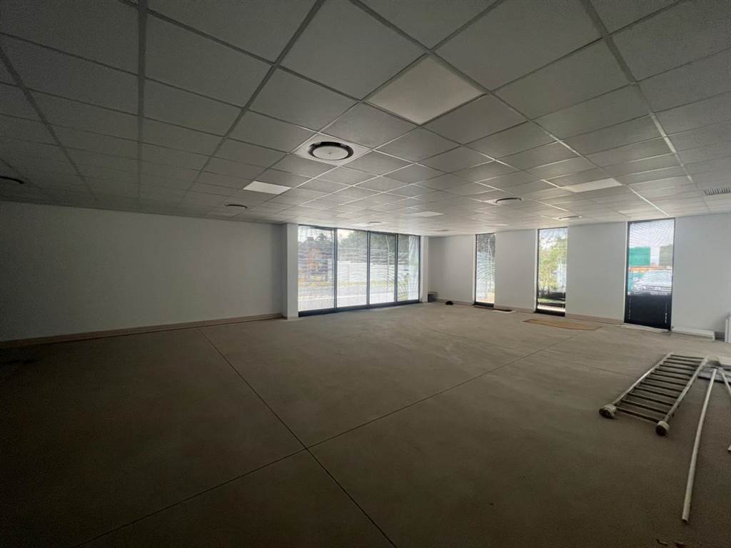 123  m² Commercial space in Durbanville Central photo number 5