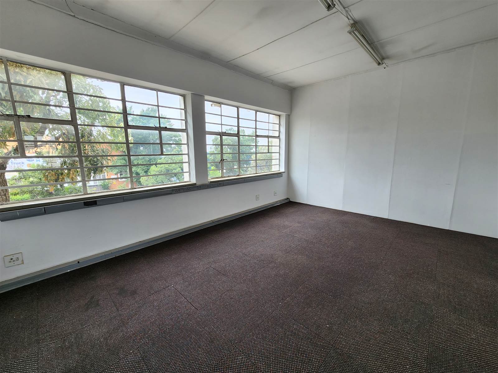 1186  m² Industrial space in Benrose photo number 10
