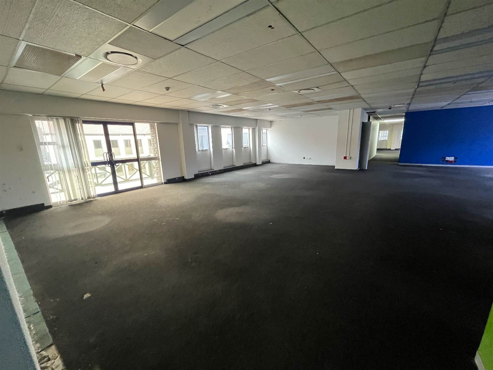 933  m² Commercial space in Bedfordview photo number 4