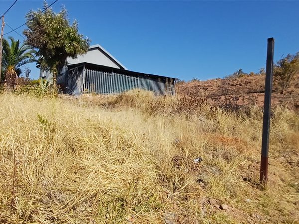 280 m² Land