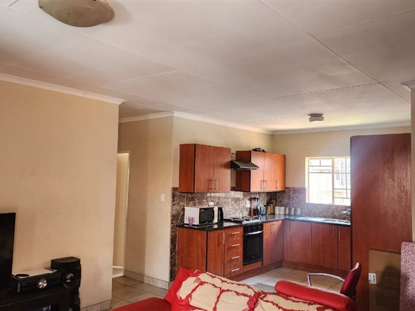 3 Bedroom Apartment 3 Bedroom Apartment