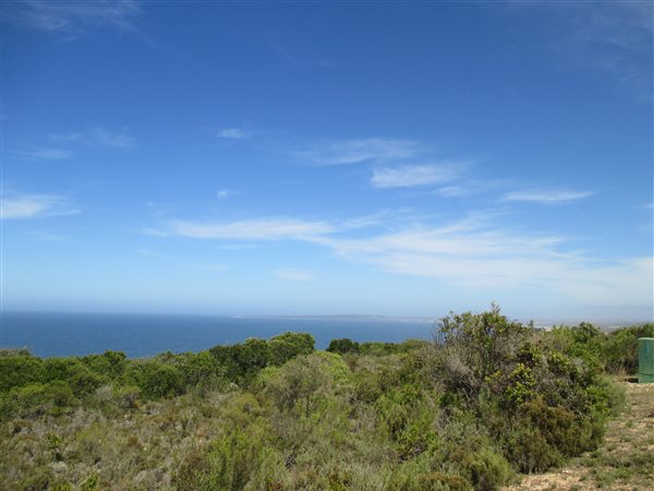 2760 m² Land available in Nautilus Bay