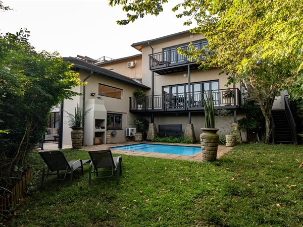 4 Bedroom House 4 Bedroom House
